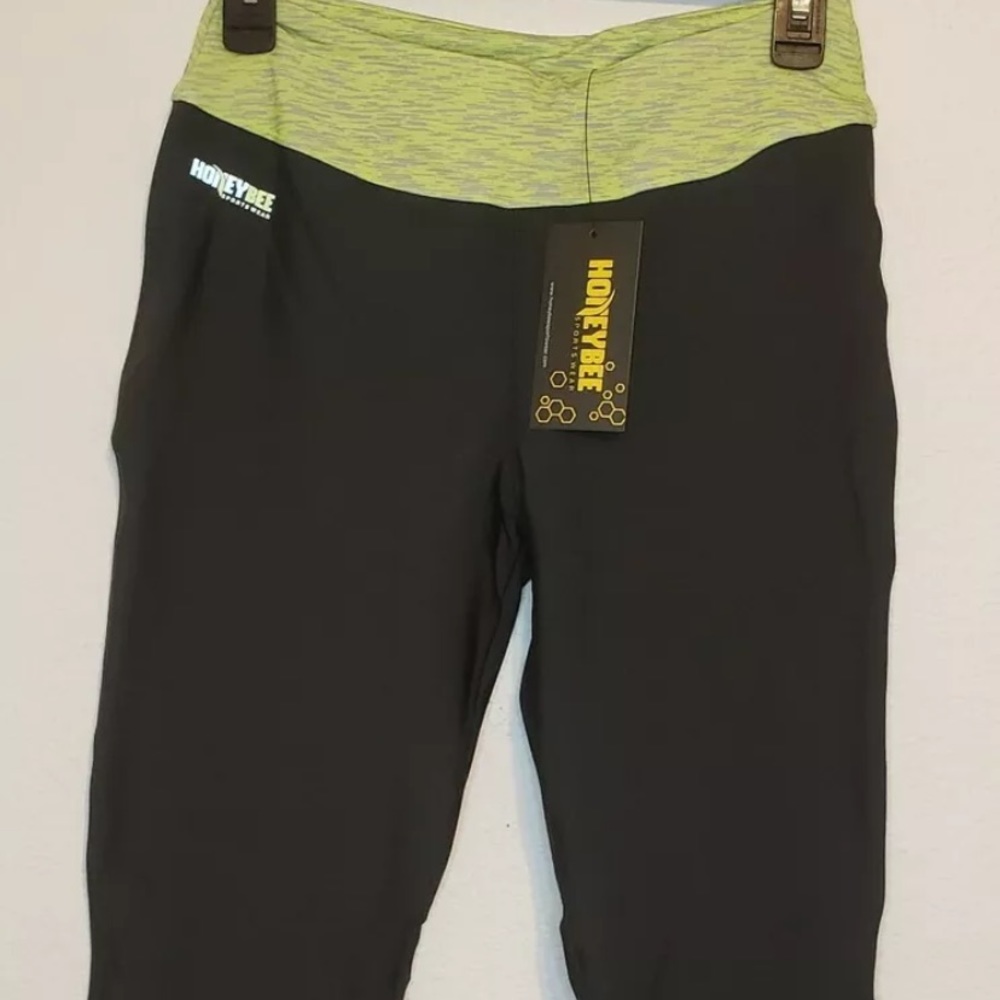 Ladies 3/4 Length Push Up Capri Yoga Leggings